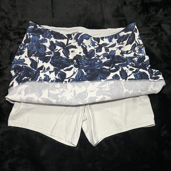 S.C.&CO. WOMEN'S TUMMY CONTROL SKORT, Blue Floral Pattern, Size XL - Picture 7 of 13